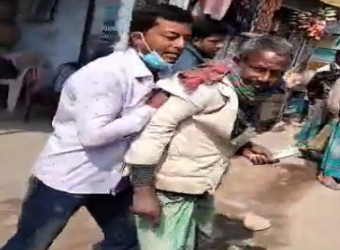 সারের দাম বেশি হওয়ায় প্রতিবাদ করায় মার খেলেন কৃষক 